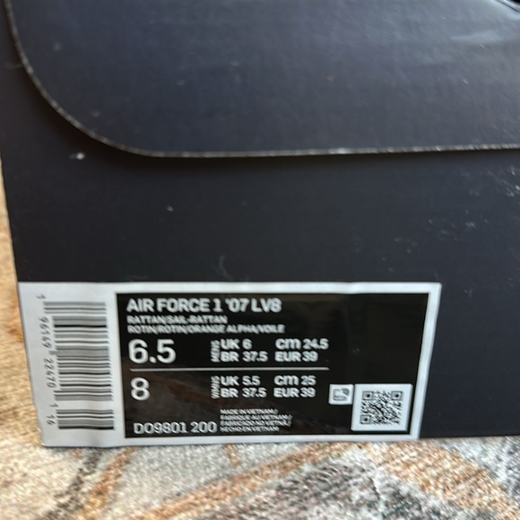 Nike Air Force 1 '07 LV8 Rattan/Rattan/Alpha
Orange/Sail
Size M 6.5 / W 8 - Picture 6 of 6